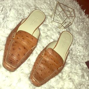 ✨NWOT - Aerosoles Camel Mules✨
